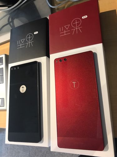 锤子坚果pro3流量卡