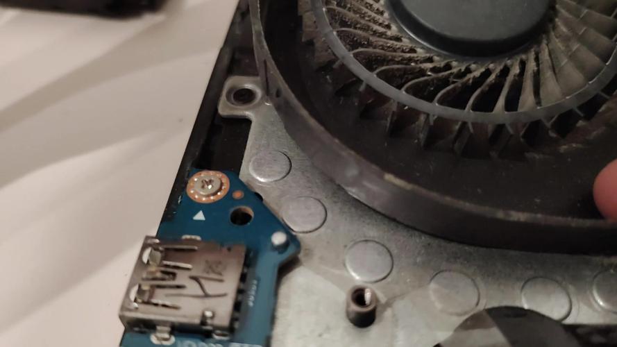 外星人Alienware M17 R4笔记本怎么安装win7系统?