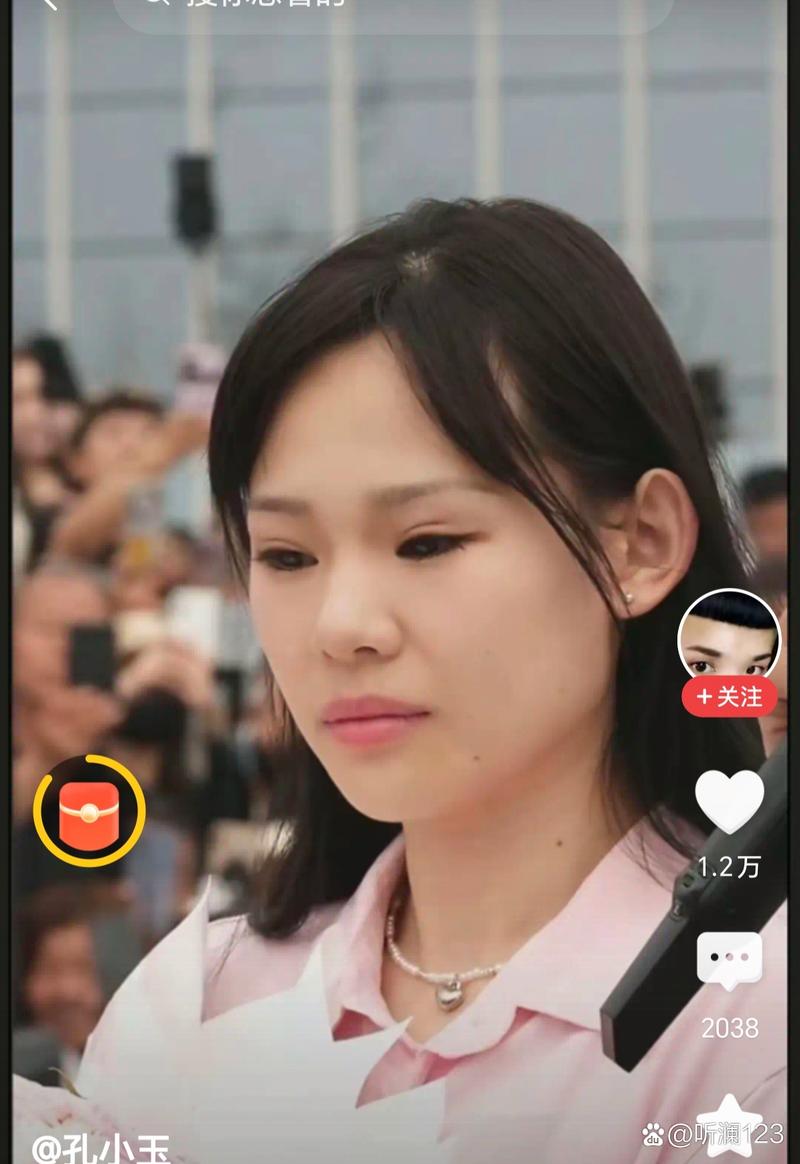 移动流量卡广告美女图片