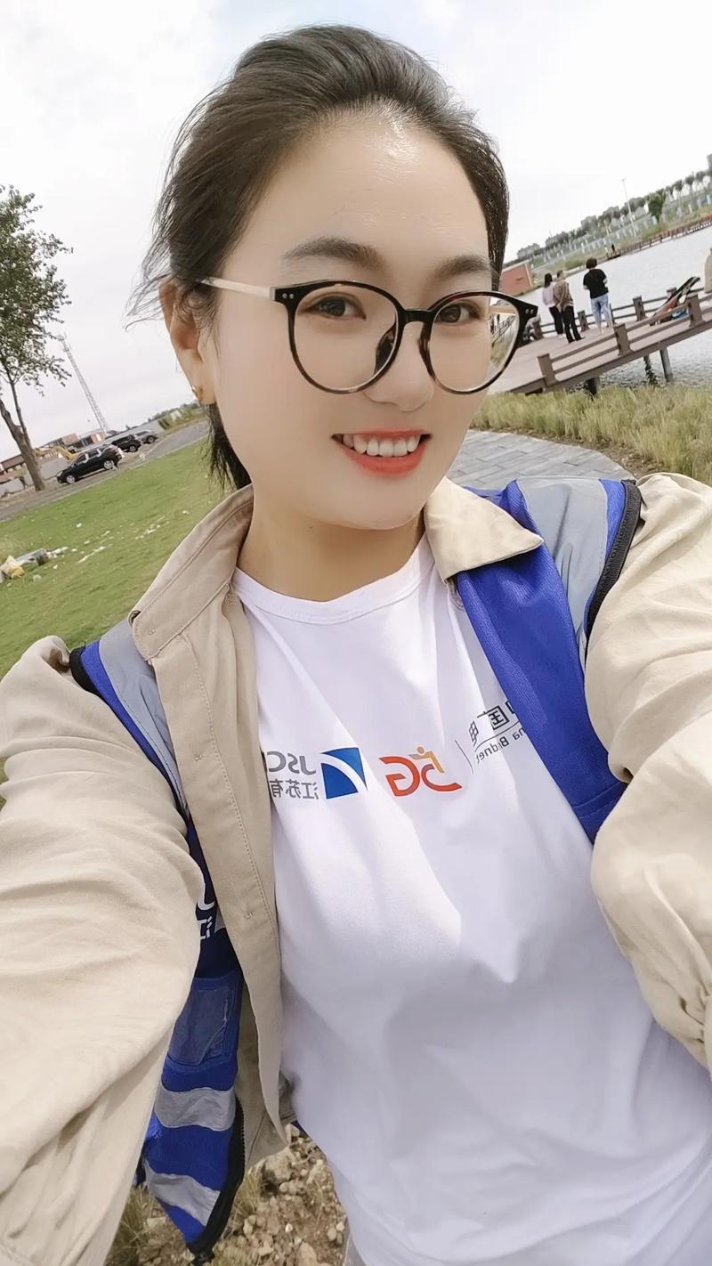 给美女办流量卡