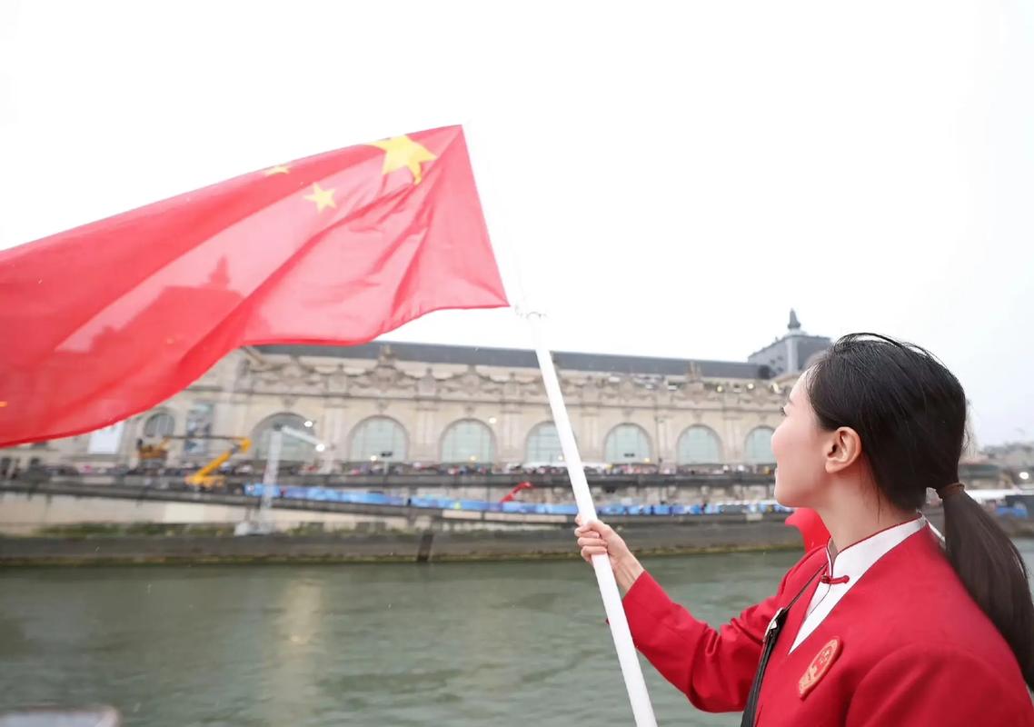 抖音斧头舞职业装是什么