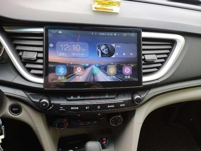 车载导航要不要充流量卡