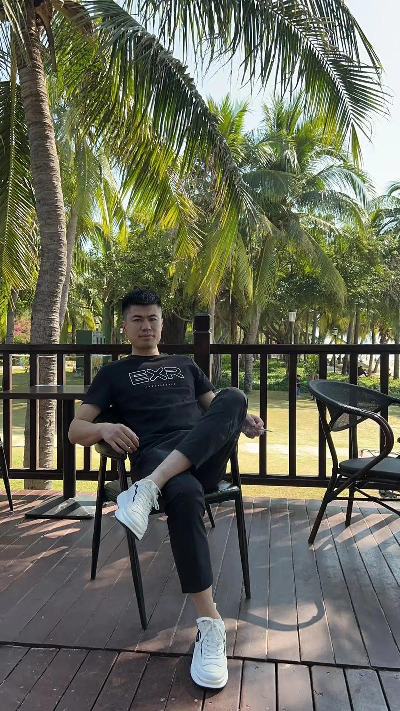 抖音霖哥到底叫什么名字