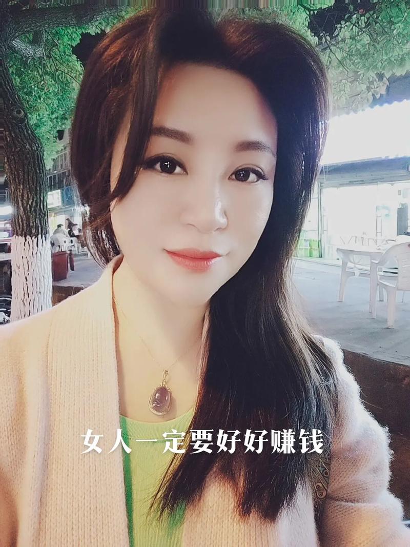 女的做抖音做什么好赚钱