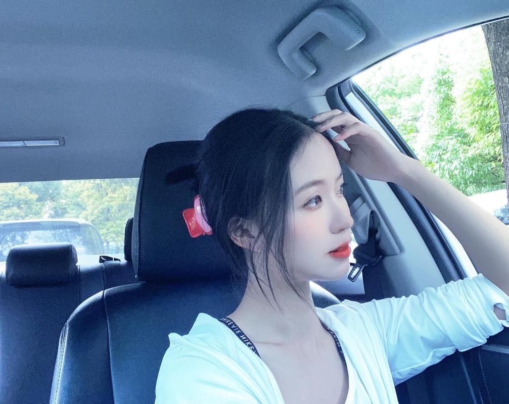 抖音最近有个歌什么侧脸