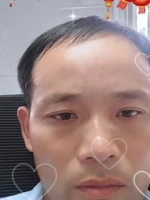为什么抖音的图标是白格