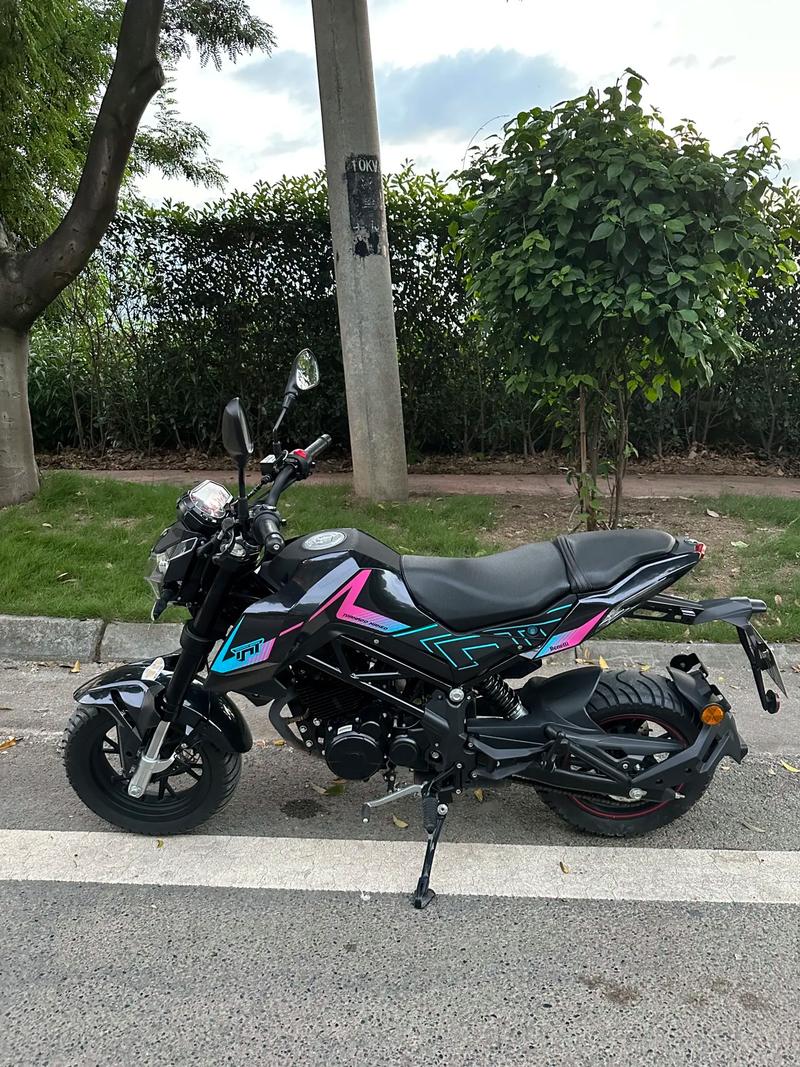 抖音热曲小摩托是什么歌
