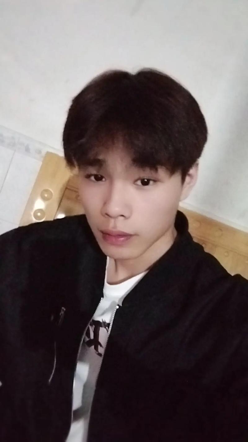男孩子在抖音看什么好