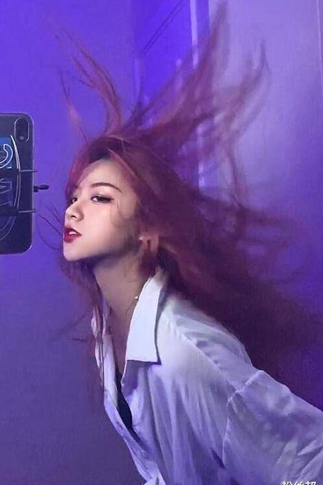 抖音上耍帅小姐姐叫什么