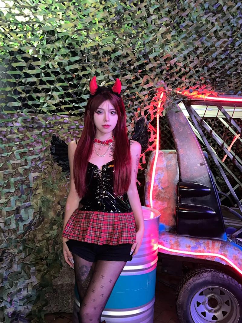 抖音卖小样的博主叫什么