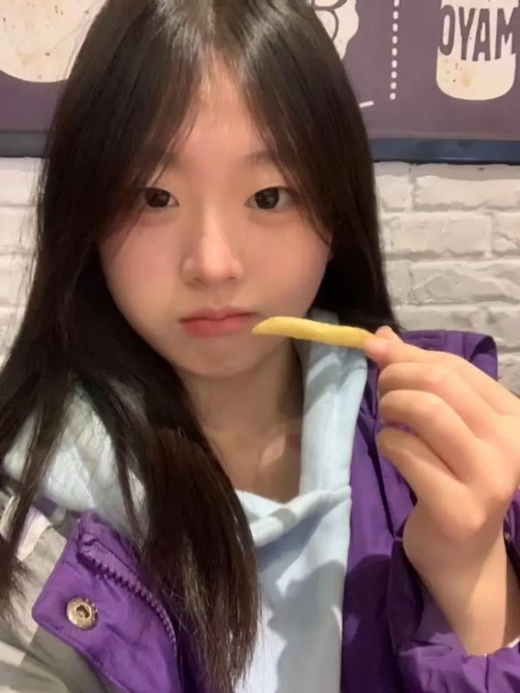 抖音敲水杯的主播叫什么