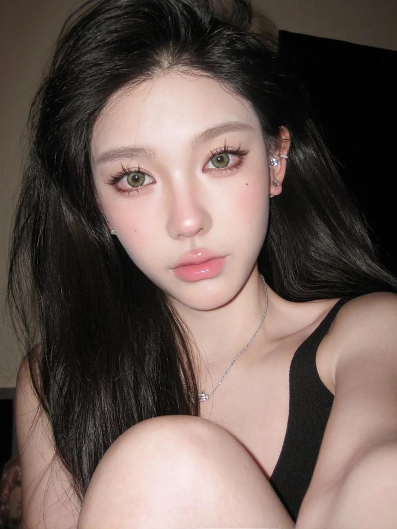 抖音上的混血妆是什么妆