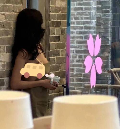 抖音打擦边球网红叫什么
