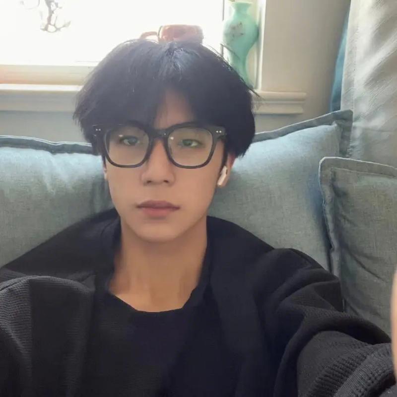 抖音助眠小哥哥叫什么