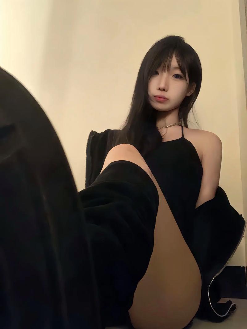 抖音小天花板什么意思