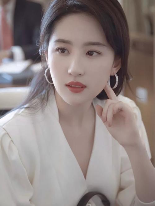抖音刘亦菲小姐姐叫什么