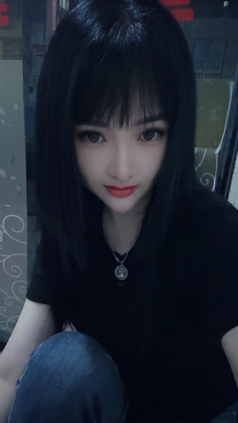 后海酒吧女生抖音叫什么