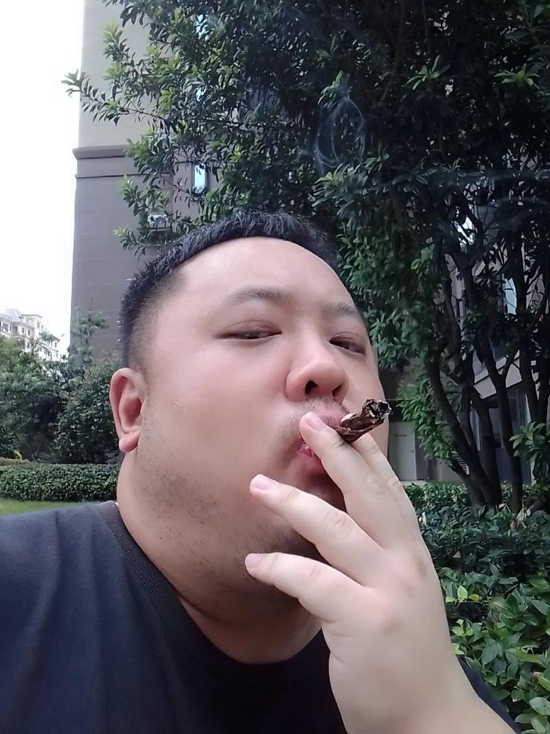 抖音里能抽烟的人叫什么