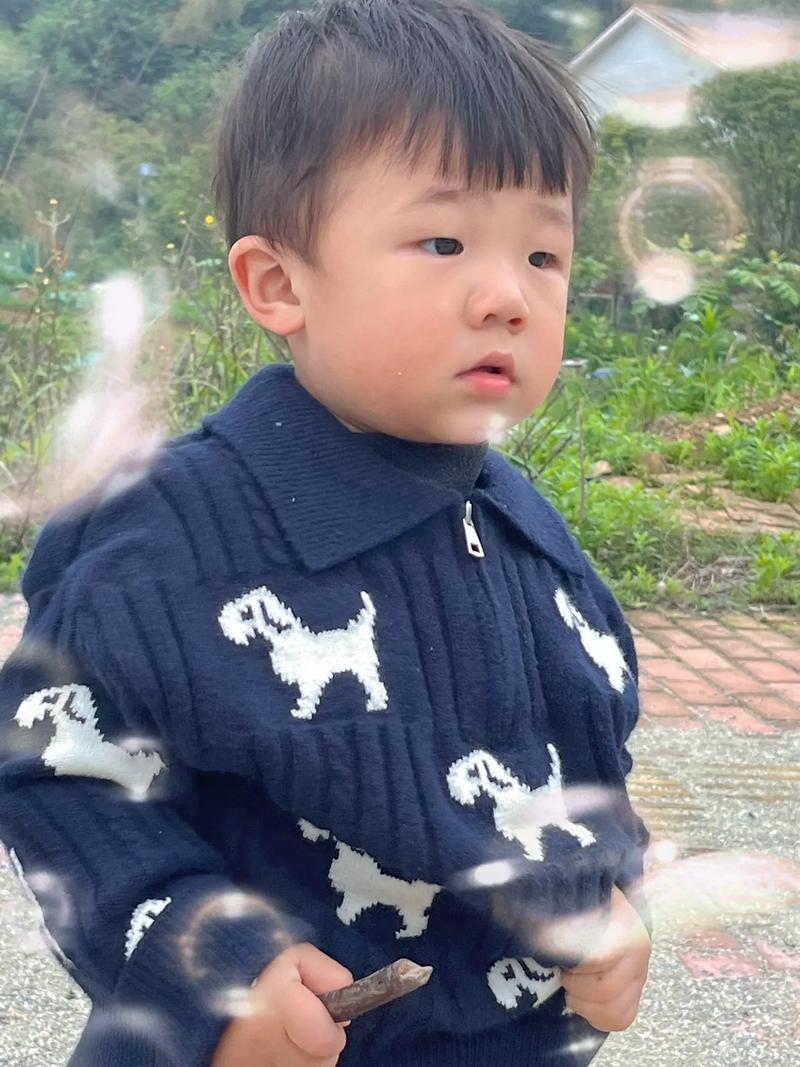 抖音小眼睛的男孩叫什么