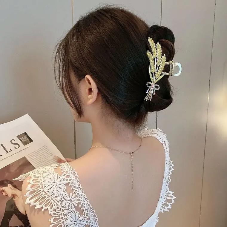 抖音卖发饰的女孩叫什么