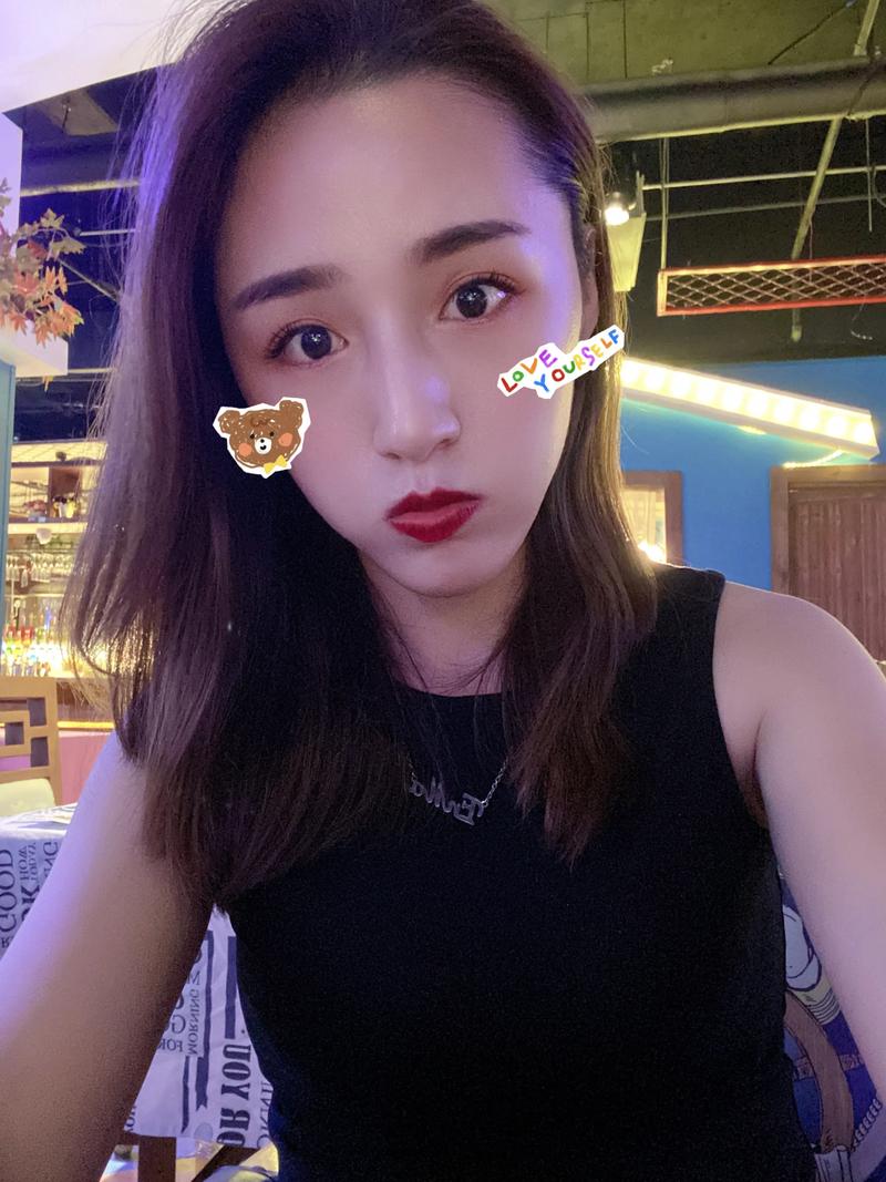 深夜发自拍抖音是什么人