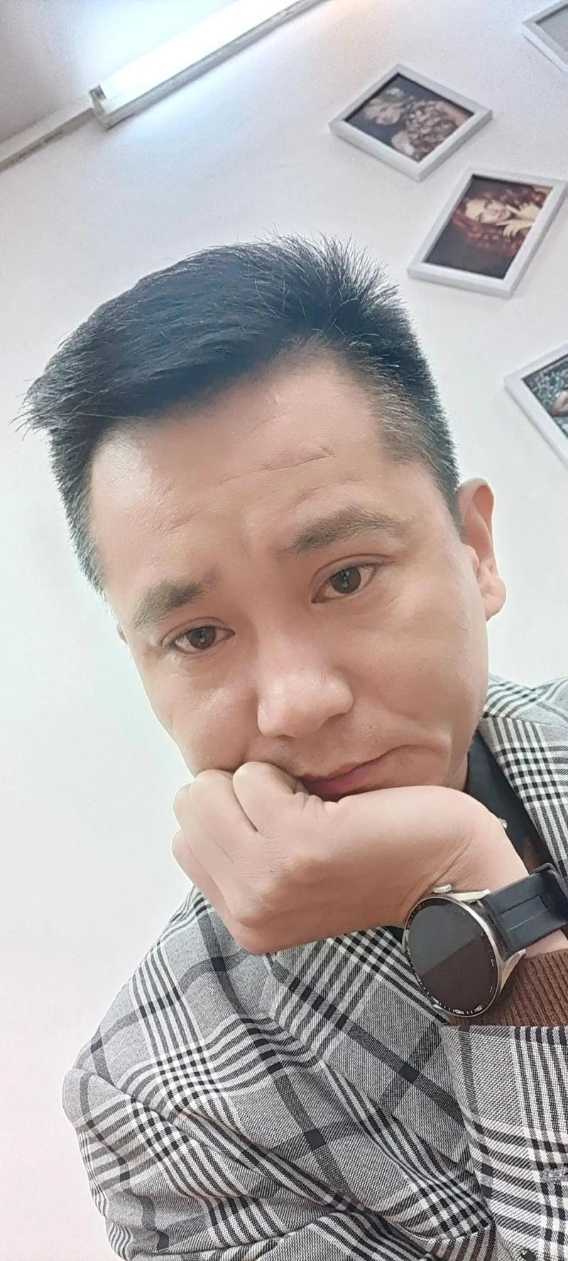 抖音初代网红男孩叫什么