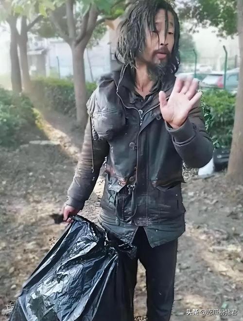 抖音初代网红男孩叫什么