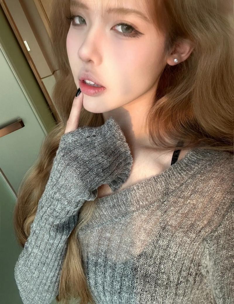 抖音艾慕是做什么的