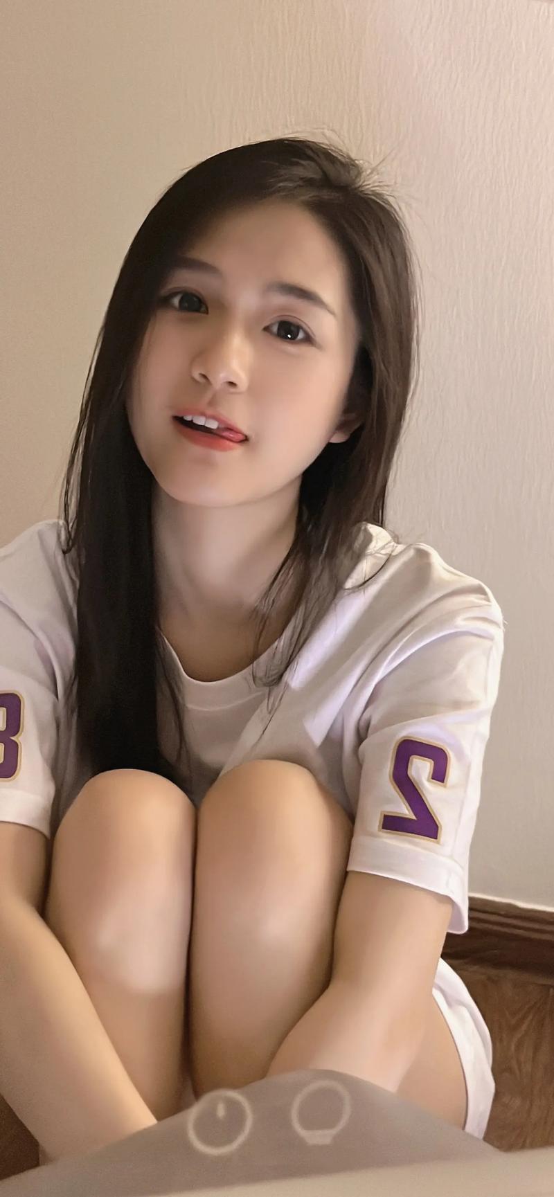 抖音吹口哨的女的叫什么