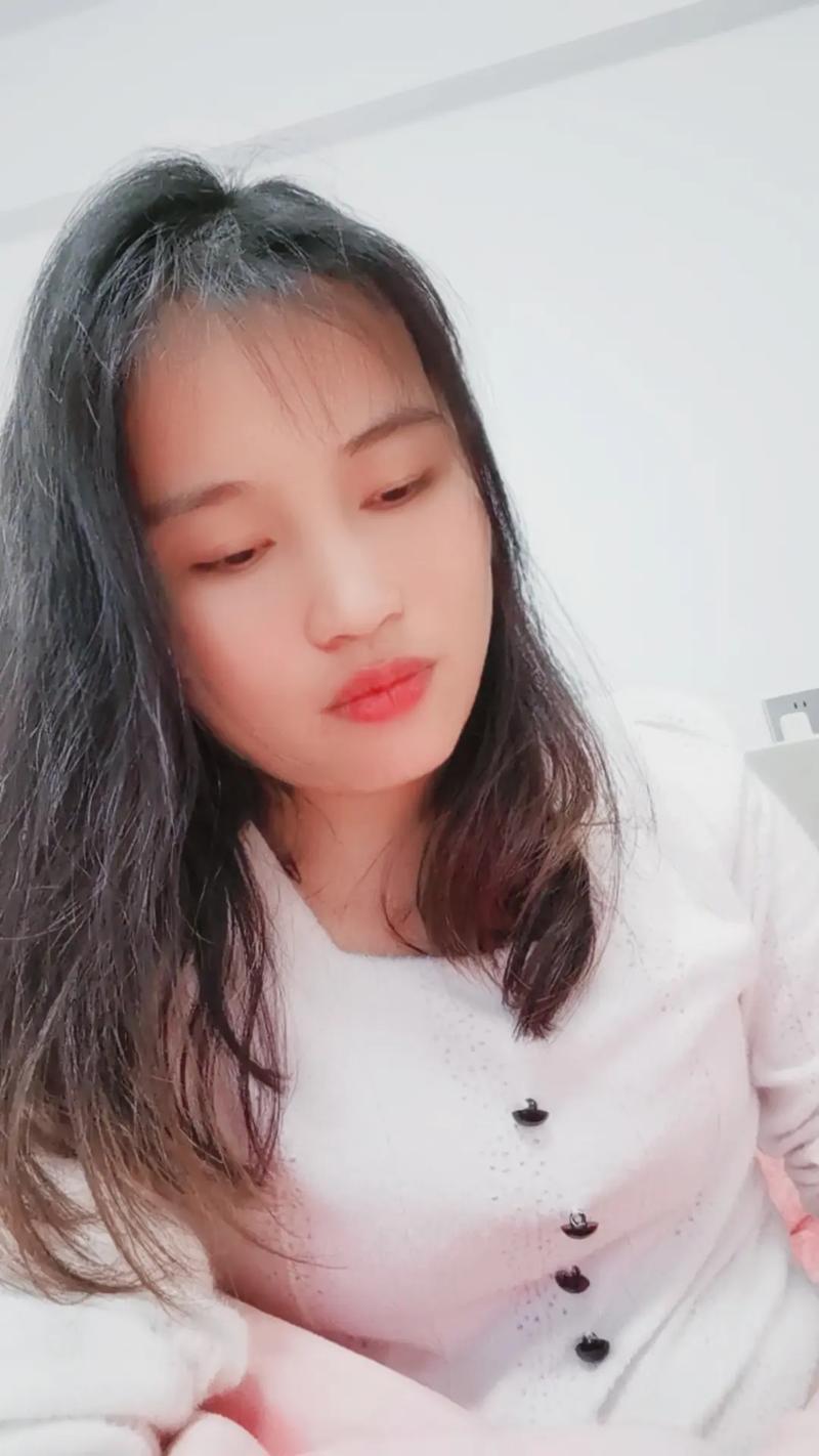 抖音有个哑巴女的叫什么