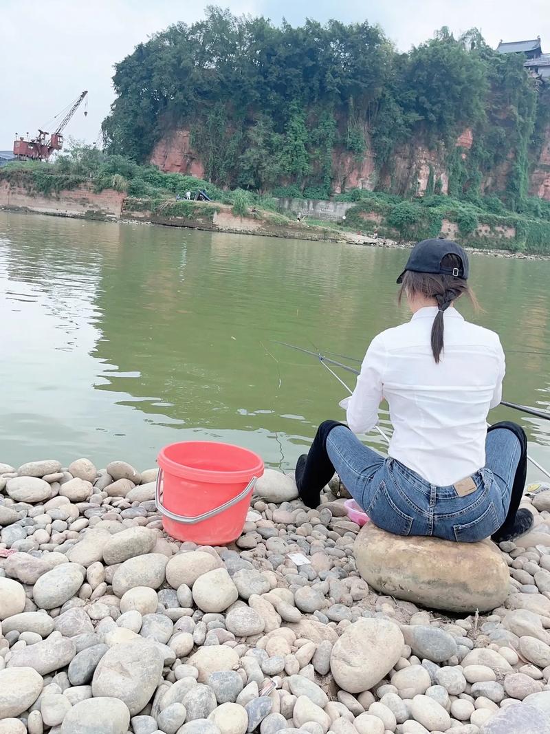抖音女的钓鱼什么意思呀