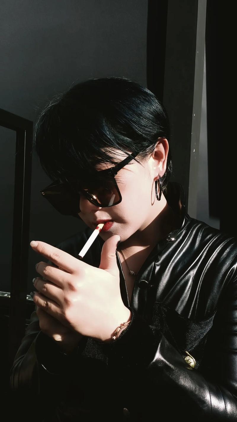 抖音网红男生烟嗓叫什么