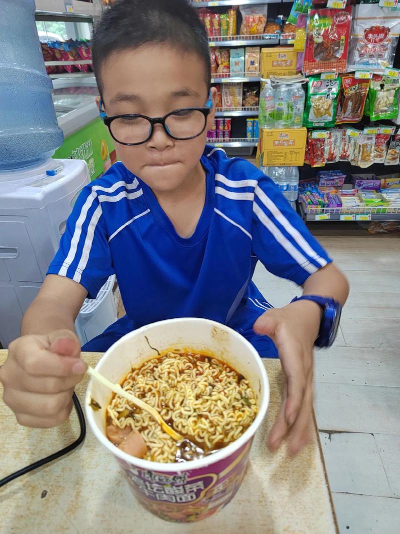 抖音吃泡面是什么意思呀