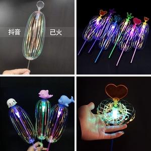 抖音最火的小道具是什么