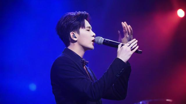 抖音叭亲叭亲玻璃什么歌