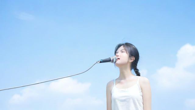 抖音里很夏天的歌叫什么