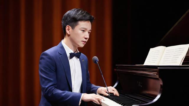 抖音教钢琴的主播叫什么