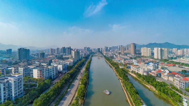 小县城做什么抖音涨粉快