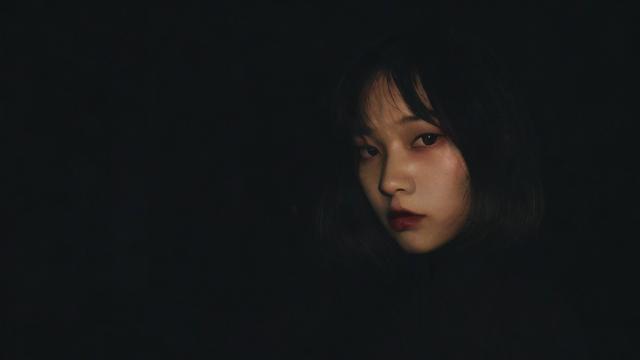 抖音里的昏暗什么意思呀