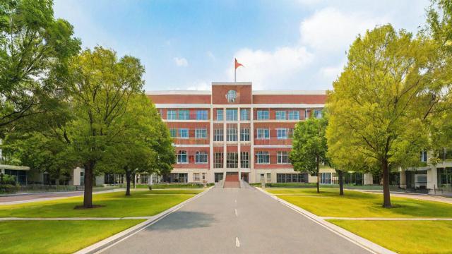 大学卖流量卡