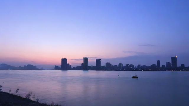 为什么上抖音会卡一下