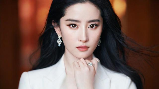 抖音刘亦菲小姐姐叫什么
