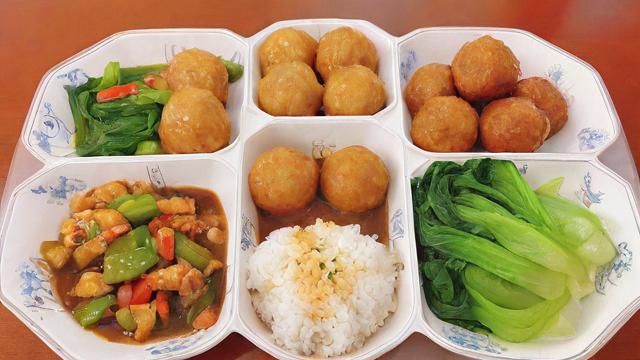 抖音中的团餐什么意思