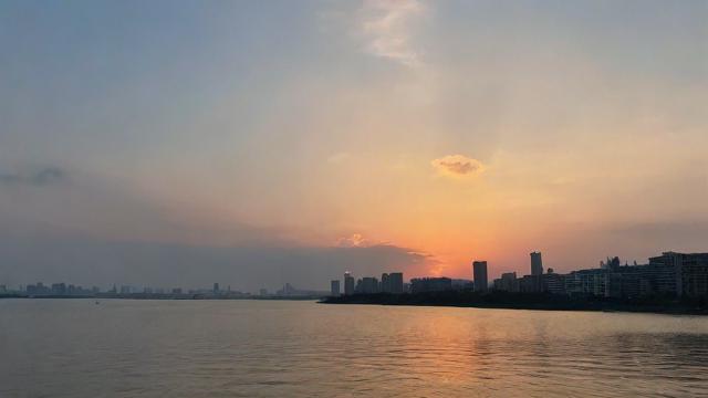 抖音用什么来拍长视频呢