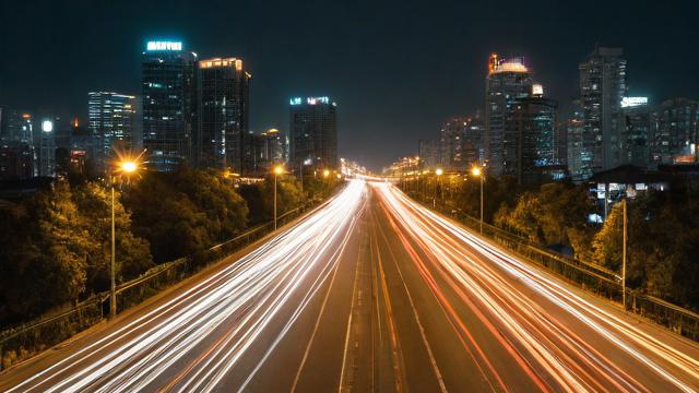 手机100m流量是多少?