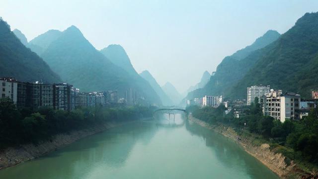 怎么投千川素材？