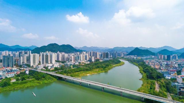 广东清远联通卡套餐多少？