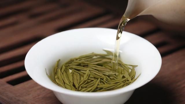 千川怎么投茶叶？