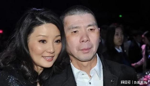 徐帆辟谣与冯小刚离婚