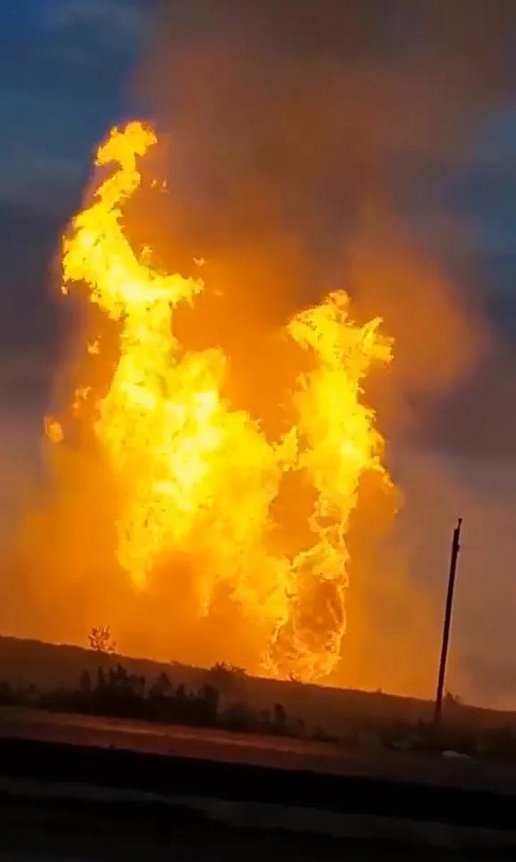俄罗斯天然气管道发生爆炸，管道运行暂停